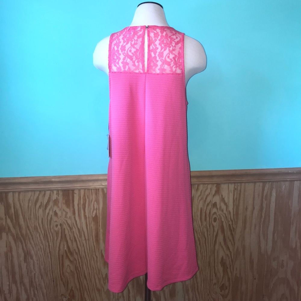 Candie’s Honeysuckle textured shift dress. - Picture 4 of 8
